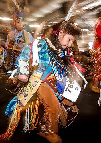 JOHN WOODS / FREE PRESS
Dancers perform during the grand entrance at Manito Abhee powwow Sunday, May 19, 2024. 

Reporter: standup