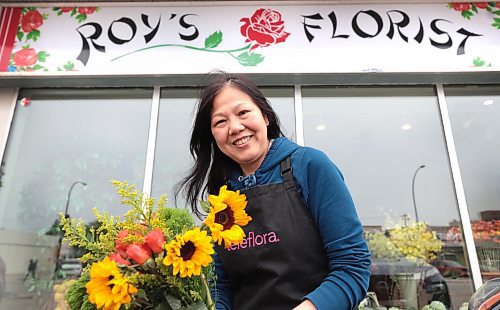 Ruth Bonneville / Free Press

BIZ - Roy's Florist

Business portrait of Debby Chan, owner, at Roy's Florist which has moved to 150 Goulet St. In St Boniface after 60+ years on Notre Dame.

Gabby Piche story.

 
May 21st, 2024
