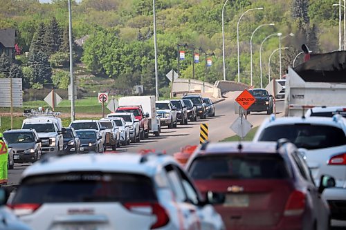 21052024
Commuters pass through construction on 18th Street North in Brandon on Tuesday afternoon. 18th Street has been chosen as the CAA&#x2019;s Worst Road in Manitoba.
(Tim Smith/The Brandon Sun)