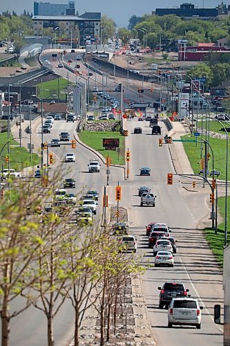 21052024
Commuters make their way north and south on 18th Street North in Brandon on Tuesday afternoon. 18th Street has been chosen as the CAA&#x2019;s Worst Road in Manitoba.
(Tim Smith/The Brandon Sun)