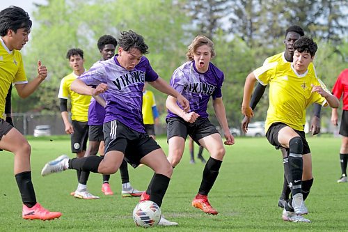 Vincent Massey's Sky Garcia winds up to shoot during the second half. (Thomas Friesen/The Brandon Sun)