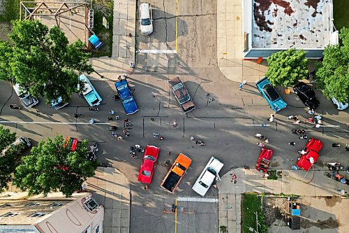 06072023
The Brandon and Area Car Enthusiasts (BACE) Cruise Night in Downtown Brandon took over Rosser Avenue on a sunny Thursday evening. Cruise Night takes place on the first Thursday of every month from June through September.
(Tim Smith/The Brandon Sun)