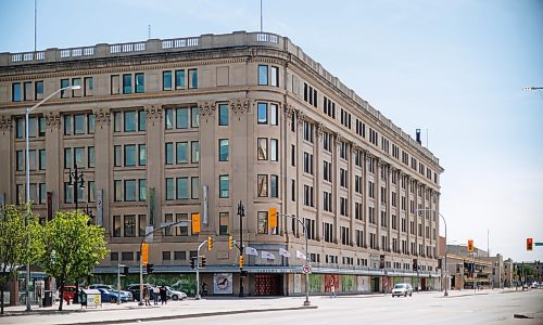 MIKE DEAL / FREE PRESS
The old Bay building at Portage Avenue and Memorial Boulevard.
The federal government is providing an additional $30 million to support the bold redevelopment of the former downtown Hudson&#x2019;s Bay Co. into a housing and cultural hub for Indigenous people.
240523 - Thursday, May 23, 2024.