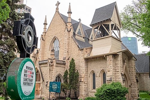 BROOK JONES / FREE PRESS
Holy Trinity Church at 256 Smith St. in Winnipeg, Man., that was built in 1983-84 as a long cruciform-shaped stone structure is pictured Friday, May 24, 2024. The church parish has request permission of the Diocese of Rupter's Land to sell the Victoria-era Gothic Revial architecturally designed church.