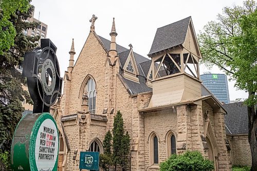 BROOK JONES / FREE PRESS
Holy Trinity Church at 256 Smith St. in Winnipeg, Man., that was built in 1983-84 as a long cruciform-shaped stone structure is pictured Friday, May 24, 2024. The church parish has request permission of the Diocese of Rupter's Land to sell the Victoria-era Gothic Revial architecturally designed church.