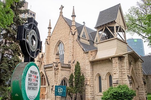 BROOK JONES / FREE PRESS
Holy Trinity Church at 256 Smith St. in Winnipeg, Man., that was built in 1983-84 as a long cruciform-shaped stone structure is pictured Friday, May 24, 2024. The church parish has request permission of the Diocese of Rupter's Land to sell the Victoria-era Gothic Revial architecturally designed church.