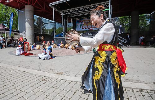 JOHN WOODS / FREE PRESS
Enjoo Jung, director of Red Lotus Korean dance group and other musicians perform during Taste of Asia at the Forks Sunday, May 26, 2024. 

Reporter: standup