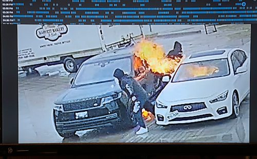 Free Press

Local - Food Fare Fire footage

Staff view video footage of vehicles in their parking lot being fire bombed in the middle of the afternoon.   


May 27th, 2024
