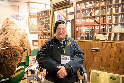 Mike Sudoma/Free Press
WW2 vet Len Van Roon Sr in front of the front of the first post office in the Charleswood area.
May 24, 2024