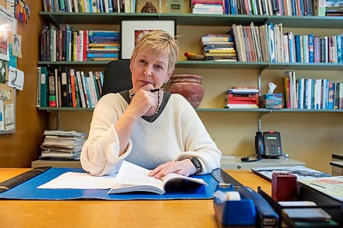 BROOK JONES / FREE PRESS
University of Manitoba sociology Prof. Susan Prentice is surrounded by books as she is pictured at her desk in her office inside the Isbister Building at the U of M's Fort Garry campus in Winnipeg, Man., Tuesday, May 28, 2024. 