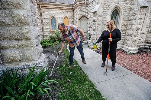 JOHN WOODS / FREE PRESS
Michael Minor, rector&#x2019;s warden, and Sandra Bender, people&#x2019;s warden, search for used needles outside Holy Trinity church in downtown Winnipeg Tuesday, May 28, 2024. Allegedly downtown churches are facing security challenges.

Reporter: john