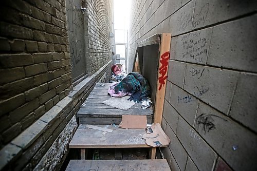 JOHN WOODS / FREE PRESS
The alley which acts as a sleeping place for homeless people next to The Meeting Place church, right, in downtown Winnipeg Tuesday, May 28, 2024. Allegedly downtown churches are facing security challenges.

Reporter: john