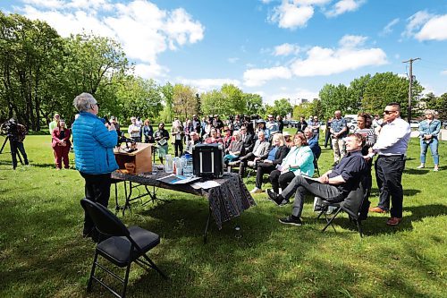 Ruth Bonneville / Free Press

LOCAL - Little Forks

Terry MacLeod &#x420;Principal, MacLeod Community Media.
speaks to guests at the project launch of  Little Forks at Point Douglas Park (next to the Louise Bridge), Wednesday. 

Speakers: 
Sel Burrows -- The Point Powerline coordinator
Jean Trottier -- Associate Professor, Department of Landscape Architecture, University of Manitoba
Gary Doer -- Former Manitoba Premier and Canadian ambassador to the United States


May 29th, 2024
