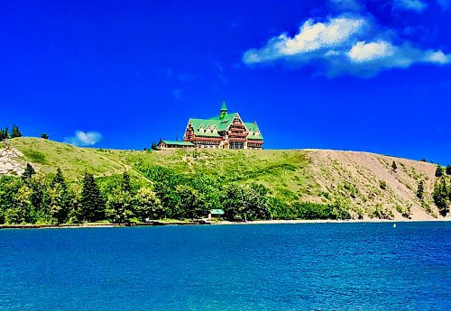 Photos by Gord Mackintosh / Free Press
High on a hill, the Prince of Wales Hotel in Waterton, Alta. has been pampering guests and withstanding penetrating chinook winds since 1927.