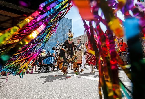 JOHN WOODS / FREE PRESS
People attend Pride parade in Winnipeg Sunday, June 2, 2024. 

Reporter: tyler