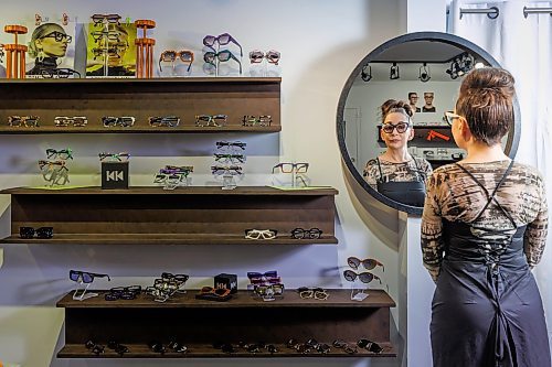 MIKE DEAL / FREE PRESS
Kim Rosner, owner of kimrosner an eyewear store she says sells some brands not found elsewhere in Canada. The store located at 485 Academy Road blends art and eyewear.
See Gabrielle Piche story
240604 - Tuesday, June 04, 2024.