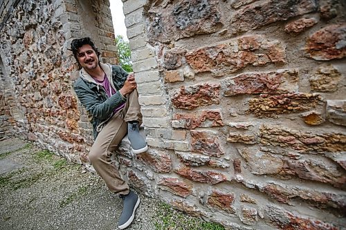 JOHN WOODS / FREE PRESS
Rodrigo Beilfuss, director, is photographed as the cast of Shakespeare In The Ruins rehearses a scene from their upcoming play at the St Norbert monastery ruins Tuesday, June 4, 2024. 

Reporter: ben