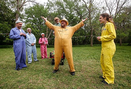 JOHN WOODS / FREE PRESS
The cast of Shakespeare In The Ruins rehearses a scene from their upcoming play at the St Norbert monastery ruins Tuesday, June 4, 2024. 

Reporter: ben