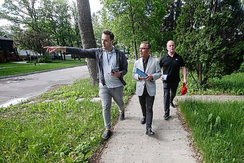 JOHN WOODS / FREE PRESS
Tuxedo by-election PC candidate Lawrence Pinsky, centre, and volunteers canvass on Renfrew Street for the upcoming election Tuesday, June 4, 2024. 

Reporter: carol