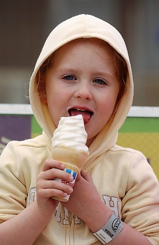 Claire Sedgwick enjoys ice cream just like it was summer. (Tim Smith/The Brandon Sun)