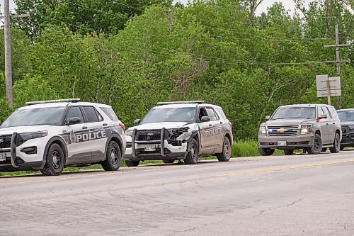 MIKE DEAL / FREE PRESS
A Winnipeg Police Service vehicle riddled with bullet holes sits on the side of Hwy 59 near the intersection of Provincial Road 305 near Niverville, MB.
240605 - Wednesday, June 05, 2024.