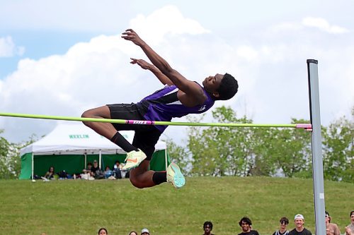 Windsor Park's Matthew Gooden narrowly misses tying the provincial record high jump of 2.05 metres after securing the provincial gold medal. (Thomas Friesen/The Brandon Sun)