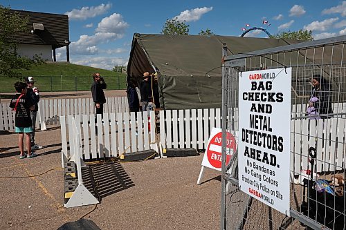 07062024
Bag checks and metal detectors are part of the security for entry into this years Manitoba Summer Fair at the Keystone Centre grounds..
(Tim Smith/The Brandon Sun)