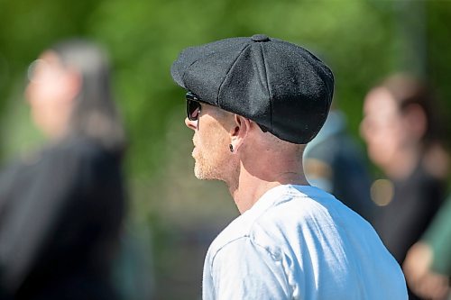 BROOK JONES / FREE PRESS
The Royal Winnipeg Rifles Association host an 80th D-Day anniversary ceremony at Vimy Ridge Park in Winnipeg, Man., Saturday, June 8, 2024. Pictured: Winnipeg resident Jonathan Williams attends the ceremony. His grandfather Allan Williams, who was born in 1923 and died in 2005, was an infrantry soldier with the Royal Winnipeg Rifles during the Commonwealth invasion of Normandy, France on D-Day June 6, 1944.