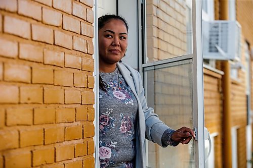 JOHN WOODS / FREE PRESS
Charity Tom is photographed outside her home in Winnipeg Tuesday, June 11, 2024. Tom alleges she was treated poorly by two Winnipeg police officers when they were investigating a complaint on May 21 at 4am. 

Reporter: malak