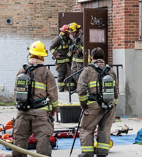 JOHN WOODS / FREE PRESS
Firefighters attend a fire in Holy Ascension Greek Orthodox Church on Euclid in Winnipeg Tuesday, June 11, 2024.  

Reporter: ?