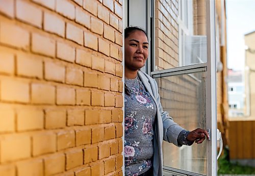 JOHN WOODS / FREE PRESS
Charity Tom is photographed outside her home in Winnipeg Tuesday, June 11, 2024. Tom alleges she was treated poorly by two Winnipeg police officers when they were investigating a complaint on May 21 at 4am. 

Reporter: malak