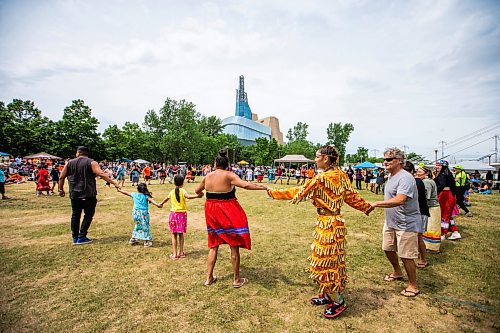 MIKAELA MACKENZIE / WINNIPEG FREE PRESS


A big group round dance kicks off the National Indigenous Peoples Day Pow Wow at The Forks on Wednesday, June 21, 2023.  For Cierra Bettens story.
Winnipeg Free Press 2023