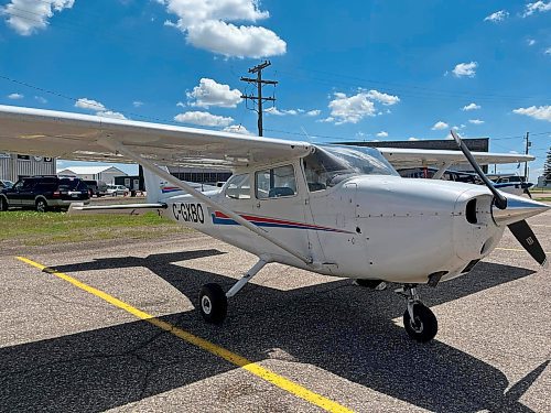 A Cessna 172, one of the aircraft used to train student pilots for the first-ever graduating class of the Aviation Management certificate program offered through a partnership with Brandon Flight School and Assiniboine College. (Michele McDougall/The Brandon Sun)