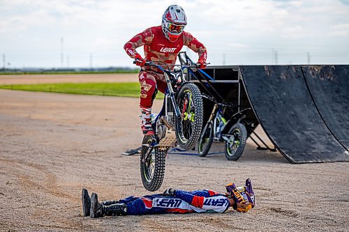 NIC ADAM / FREE PRESS
Red River Ex opened for the season Friday afternoon. The RRE is an annual carnival held at the Assiniboia Downs.
240614 - Friday, June 14, 2024.

Reporter: ?