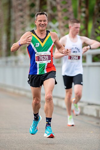 BROOK JONES / FREE PRESS
Runners cross the BDI bridge as they compete in half marathon at the 46th Manitoba Marathon in Winnipeg, Man., Sunday, June 16, 2024.