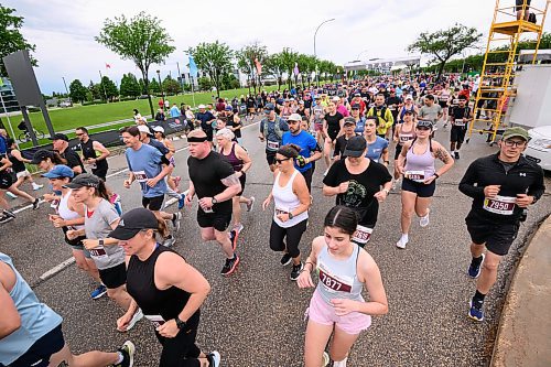 Mike Sudoma/Free Press
Participants in 46th annual Manitoba Marathon half marathon cross the starting line Sunday morning at Princess Auto Stadium
June 15, 2024
