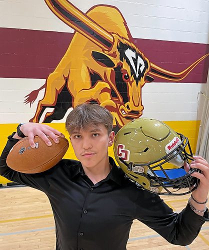 Crocus Plainsmen wide receiver Ayden Bone, who also quaterbacked the senior boys' basketball team from his point guard position, was named Crocus Plains Regional Secondary School male Athlete of the Year. (Jules Xavier/The Brandon Sun)