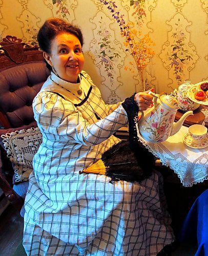 Susan Moffat at the Dalnavert Museum and Visitors' Centre (61 Carlton St.)

BORIS MINKEVICH / WINNIPEG FREE PRESS PHOTO Sept. 2, 2015