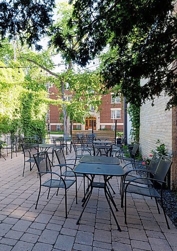 MIKE DEAL / FREE PRESS
The patio at Bonnie Day, 898 Westminster Avenue.
See Eva Wasney story
240617 - Monday, June 17, 2024.