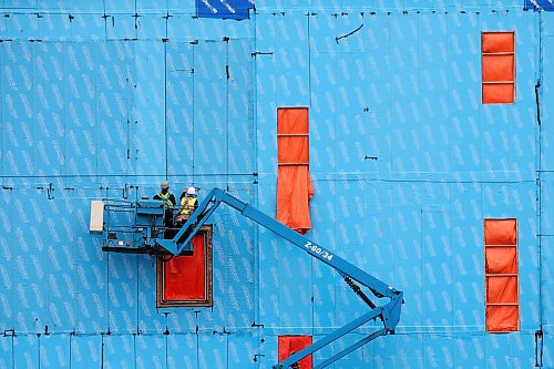 18062024
Work progresses on the expansion of the Brandon Regional Health Centre on Tuesday. 
(Tim Smith/The Brandon Sun)