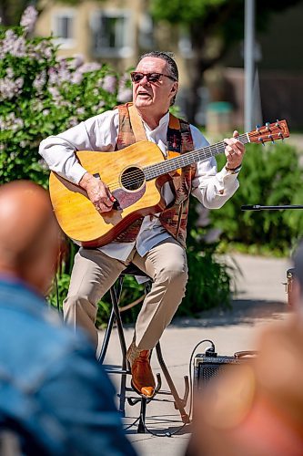 NIC ADAM / FREE PRESS
Lionel Desjarlais plays guitar during the Manitoba M&#xe9;tis Federations commemoration of the 208th anniversary of the Victory at Frog Plain at the Seven Oaks Monument in Winnipeg Wednesday morning.
240619 - Wednesday, June 19, 2024.

Reporter: ?