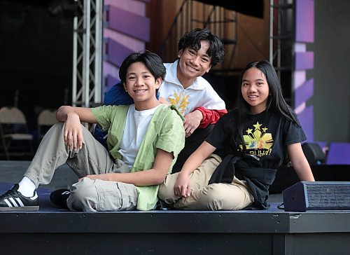 Ruth Bonneville / Free Press

Ent - MA-BUHAY Rainbow Stage 

Photos of siblings, Malolos (Nathan 14yrs, Johan 16yrs and Annika 12yrs) kids in the cast. 

Story: The upcoming musical Ma buhay is a family affair. There's three Malolos (Nathan, Johan and Annika) kids in the cast, two Bulaongs (Justin and Jerilyn) in the dance corps, Sevillos (creator Joseph and his nephew actor Jordan), co-choreographer Sharlyne Chua and her brother Shauldon Santos. 

Where: Rainbow Stage 

Ben Waldman 

June 19th, 2024