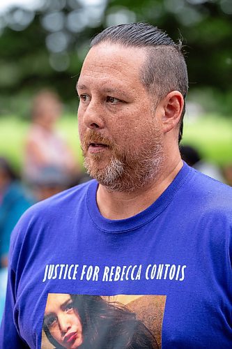 NIC ADAM / FREE PRESS
Travis Barsy, a family friend of the Contois, speaks at a memorial gathering for Rebecca Contois at Kildonan Park in conjunction with National Indigenous Peoples Day Friday evening. 
240621 - Friday, June 21, 2024.

Reporter: Erik