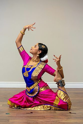 BROOK JONES / FREE PRESS
BRT Dance Academy is the only dance school in Manitoba specializing in Bharatanatyam, which is an ancient south Indian dance that originated in Tamil Nadu. Dancers were pictured at the dance academy in Winnipeg, Man., Saturday, June 15, 2024. PIctured: Sahana Kandeepan.