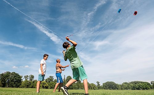 Ruth Bonneville / Free Press

Standup - Flying kites

Dad, T'ai Pu  takes advantage of the windy day to have some fun with his two sons flying kites in the field at Assiniboine Park Monday.  Their duo line, parafoil stunt kites kept them very busy as they whipped around in the wind gusts of up to 4kKM/H.  

Names:
T'ai Pu - dad
Satya Mapu -9yrs (green shirt) 
Akili Tapu 10yrs  (white shirt)

June 24tth, 2024