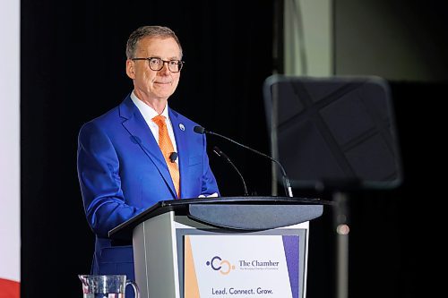 MIKE DEAL / FREE PRESS
Bank of Canada Governor Tiff Macklem speaks during a keynote address at a Winnipeg Chamber of Commerce luncheon at the RBC Convention Centre Monday.
240624 - Monday, June 24, 2024.