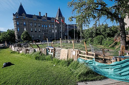 JOHN WOODS / FREE PRESS
People who set up a pro-Palestine encampment at the University of Winnipeg removed it this afternoon Monday, June 24, 2024. 

Reporter: ?