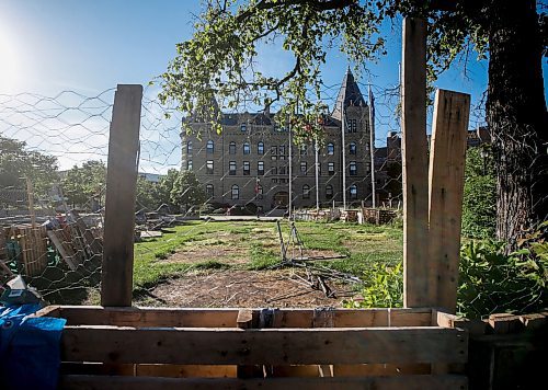 JOHN WOODS / FREE PRESS
People who set up a pro-Palestine encampment at the University of Winnipeg removed it this afternoon Monday, June 24, 2024. 

Reporter: ?