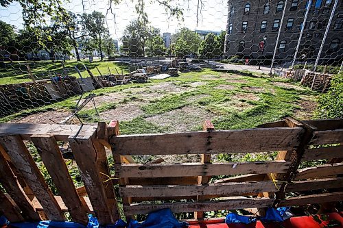 JOHN WOODS / FREE PRESS
People who set up a pro-Palestine encampment at the University of Winnipeg removed it this afternoon Monday, June 24, 2024. 

Reporter: ?