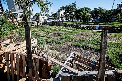 JOHN WOODS / FREE PRESS
People who set up a pro-Palestine encampment at the University of Winnipeg removed it this afternoon Monday, June 24, 2024. 

Reporter: ?